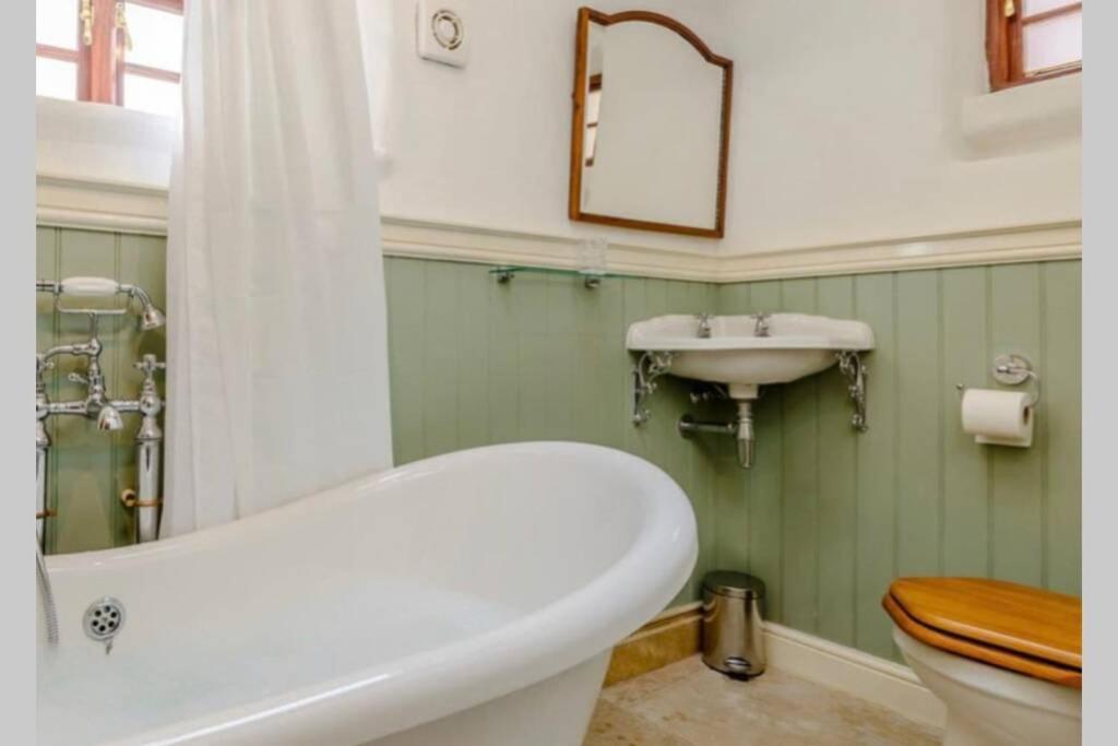 The Cow House - In The Heart Of Whitby Villa Ngoại thất bức ảnh